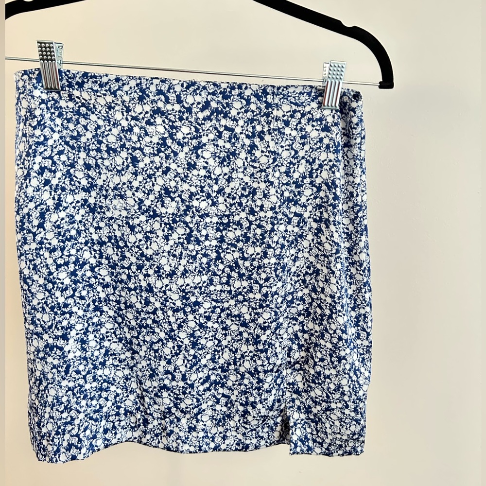 Woman’s skirt